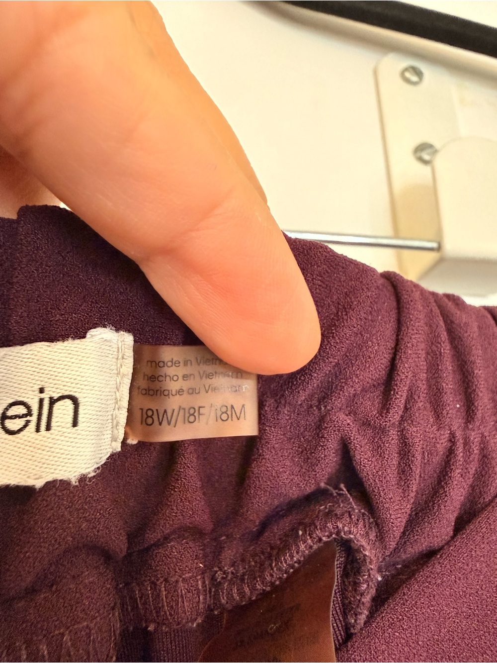 Calvin Klein Women's Wide-Leg Pants in Burgundy - Picture 4 of 5